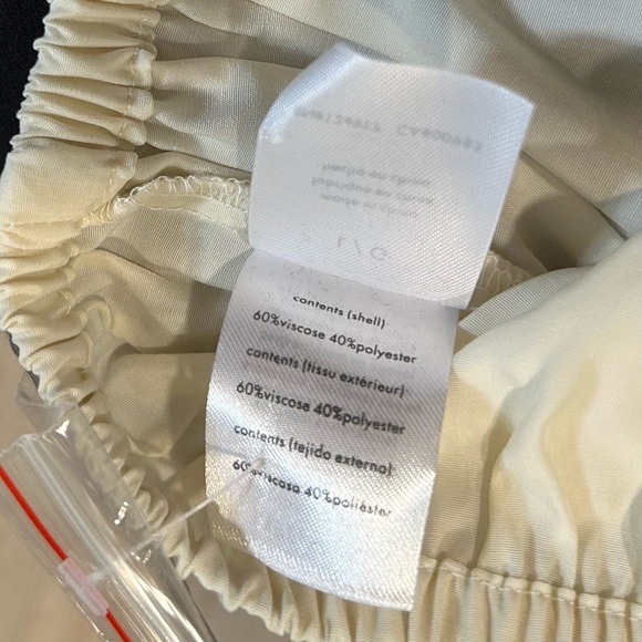 NWT WeWoreWhat Ruffle Short Sleeve Ivory Crop Top Blouse Keyhole Back Size L - Picture 6 of 8